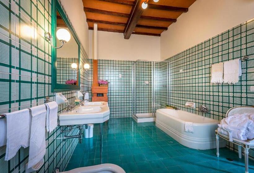 غرفة قياسية, Villa S.andrea