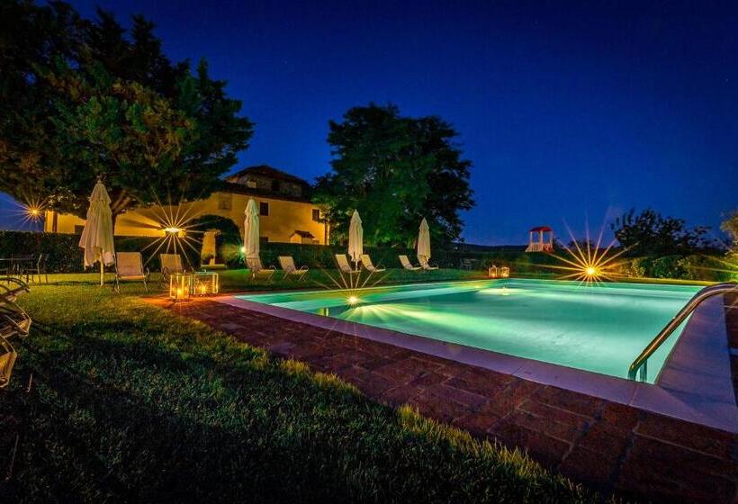 شقة غرفتين, Villa S.andrea