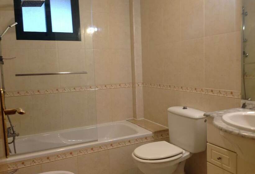 آپارتمان خانوادگی 2 خوابه, Apartamentos Aqualecer
