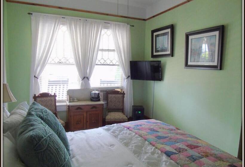 Люкс Повышенной Комфортности, The Charleston Inn Hendersonville Nc
