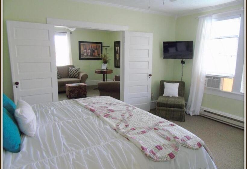 Стандартный Номер Кровать Кинг, The Charleston Inn Hendersonville Nc