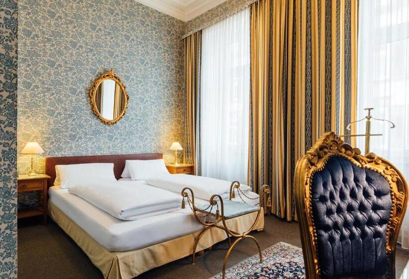 Номер Стандарт, Das Kleine Hotel In Ruhiger Stadtlage