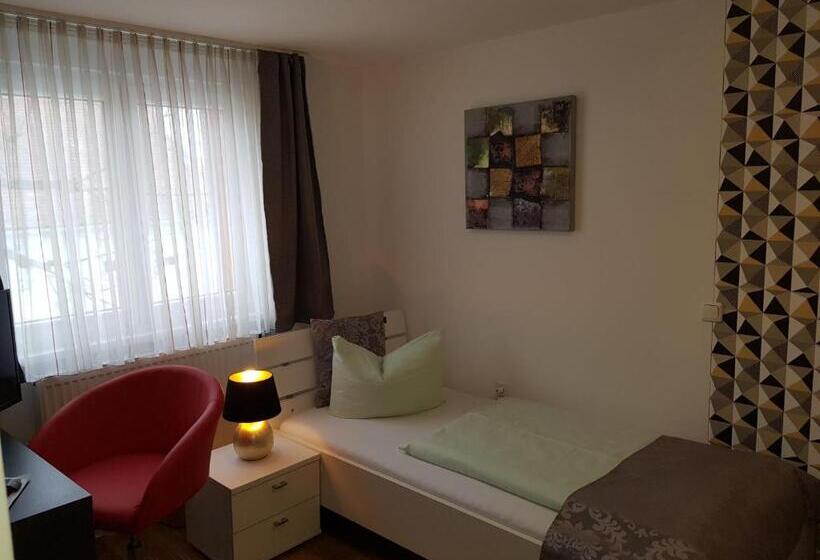 Номер Economy, Am Brauereidreieck