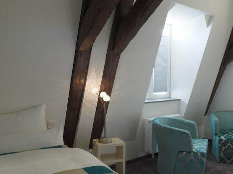 Номер Стандарт, Schlosshotel Bergzaberner Hof