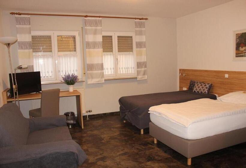 Номер Стандарт Трехместный, Landhaus Hotel Müller