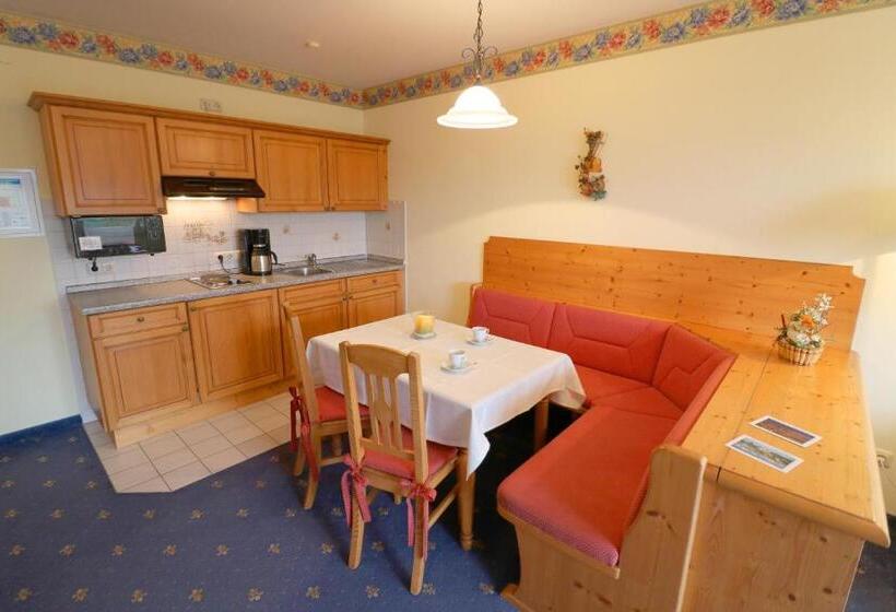 Номер Стандарт, Ferienwohnung Zur Hopfenkönigin