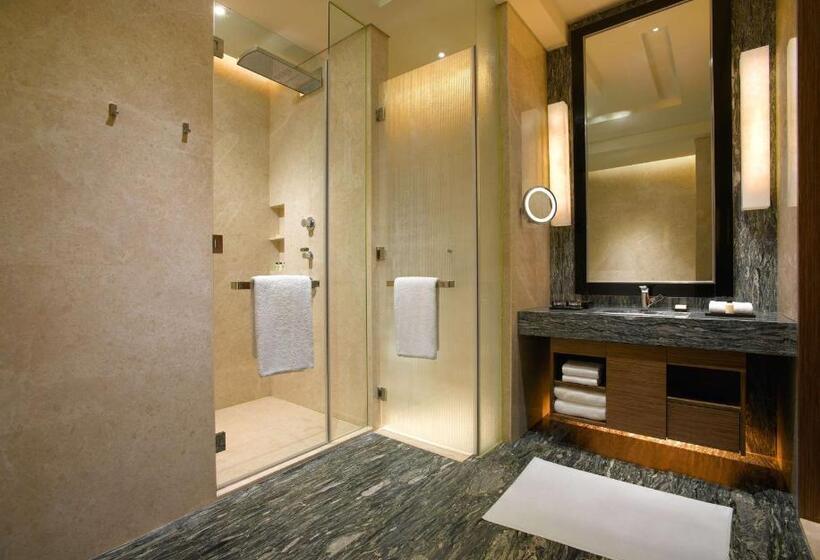 Club Room King Bed, Hyatt Regency Guiyang