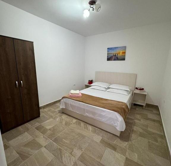 آپارتمان 2 خوابه, Casa Selina