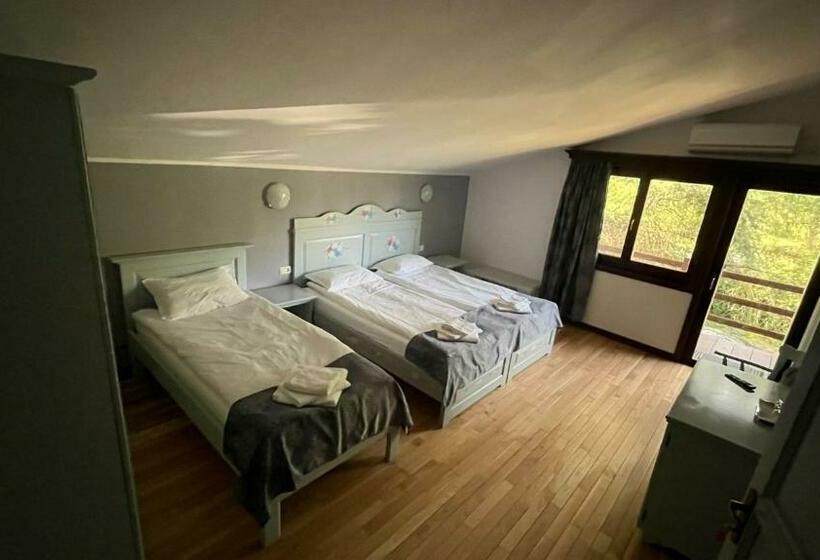 اتاق استاندارد سه نفره, Casa De Vacanta Tara