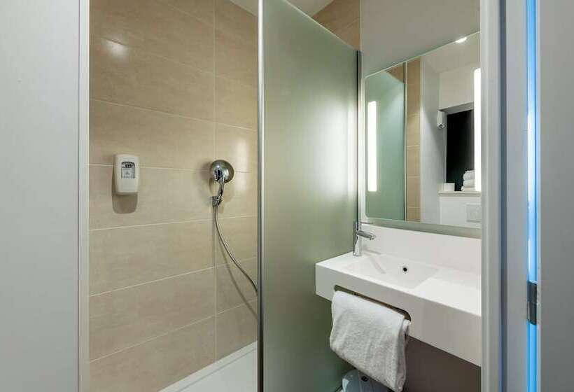 Номер Стандарт Трехместный, B&b Hotel Paris Ivry Quai De Seine
