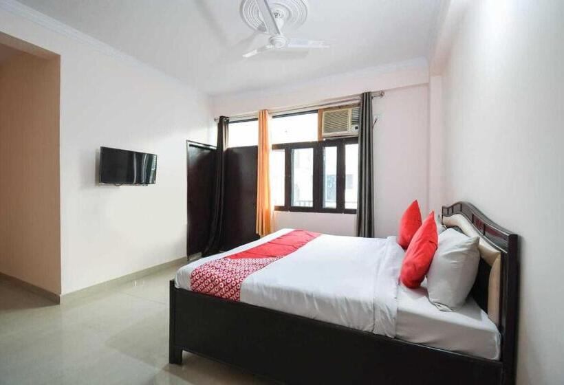 Трехместный Номер Классика, Pop 91393 Krishna Residency Inn