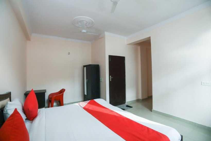 Трехместный Номер Классика, Pop 91393 Krishna Residency Inn