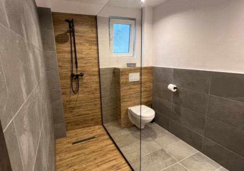 اتاق لوکس با بالکن, Vila Noblesse