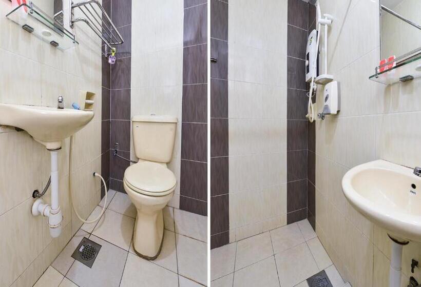 Номер Deluxe Одноместный, Oyo 90562 J Hostels Pj