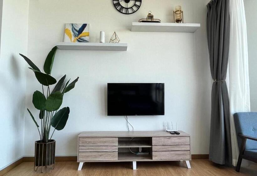 استودیوی استاندارد با چشم‌انداز دریا, Kuantan Imperium Seaview Cityview By Avenzee