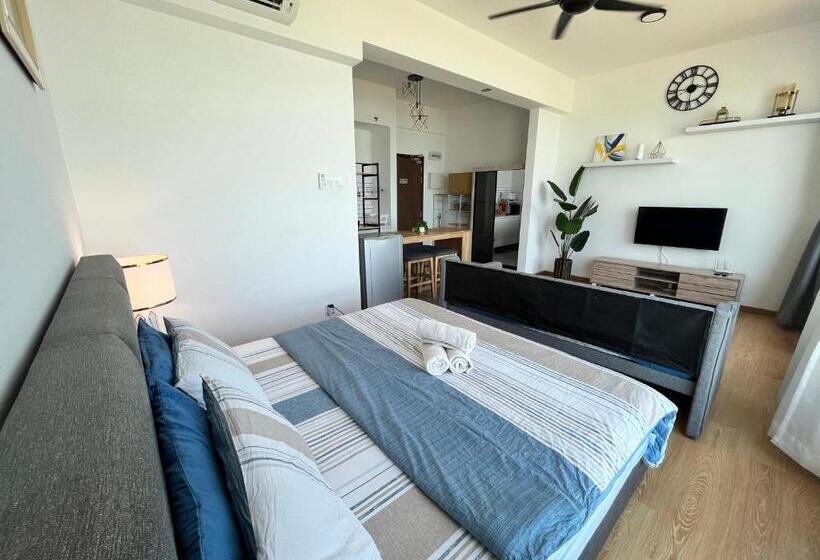استودیوی استاندارد با چشم‌انداز دریا, Kuantan Imperium Seaview Cityview By Avenzee