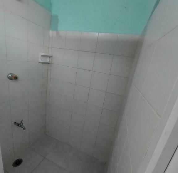 Четырехместный Номер Стандарт, Hostal Heliconias