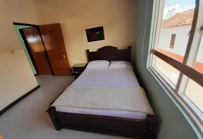 Номер Стандарт, Hostal Heliconias