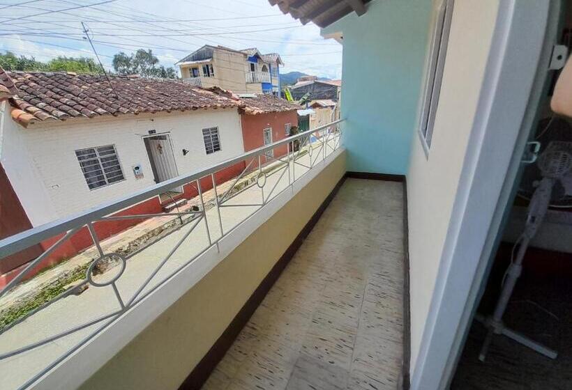 Номер Стандарт, Hostal Heliconias