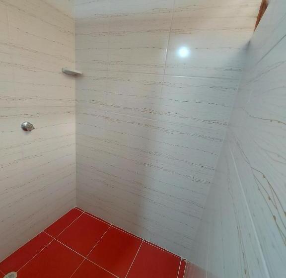 Номер Стандарт, Hostal Heliconias