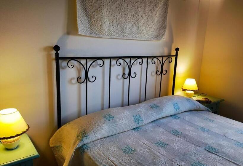 Номер Стандарт с Балконом, La Corte Degli Ulivi   Albergo Rurale