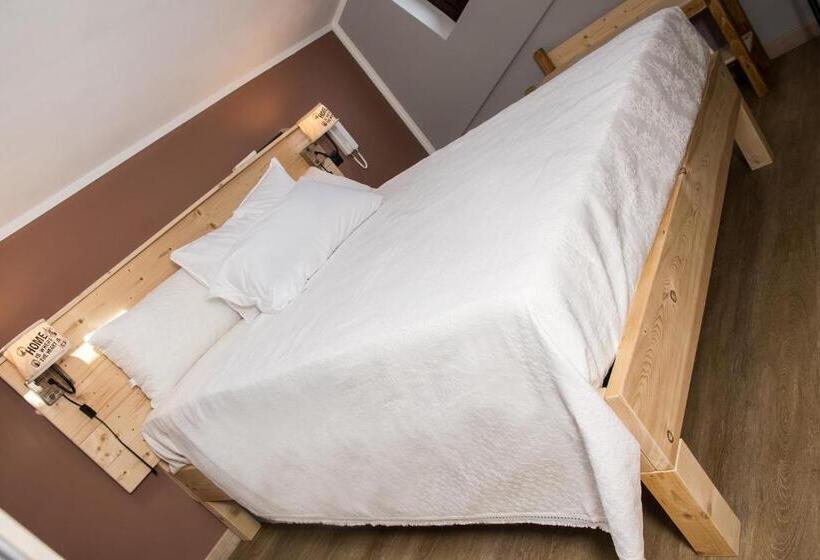 带大床的标准间, B&b Miellò Nelle Langhe