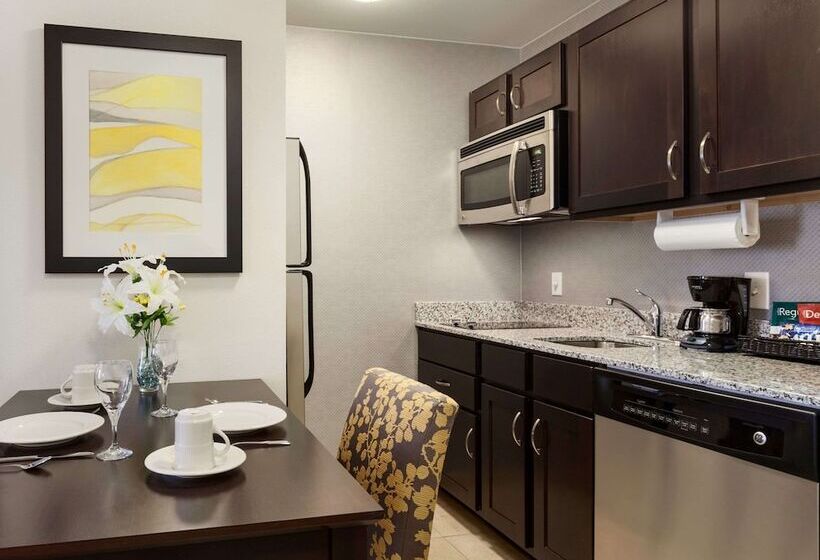장애인을 위한 스위트, Homewood Suites By Hilton Huntsville   Downtown, Al
