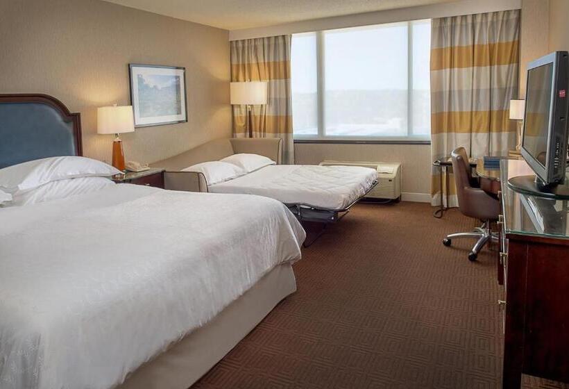 Стандартный Номер Кровать Кинг, Sheraton Westport Plaza