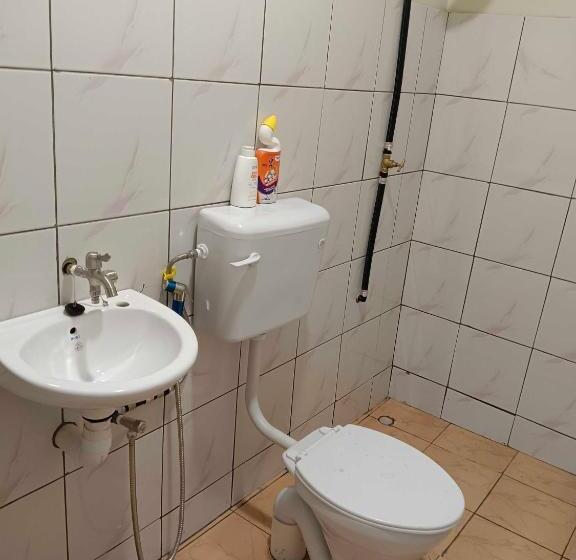 Апартаменты 3 Спальни, Oyo Homes 90608 Kampung Sungai R&r,homestay And Ecofarm