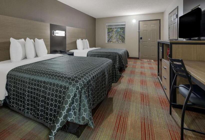 带2个双人床的标准工作室, Rodeway Inn
