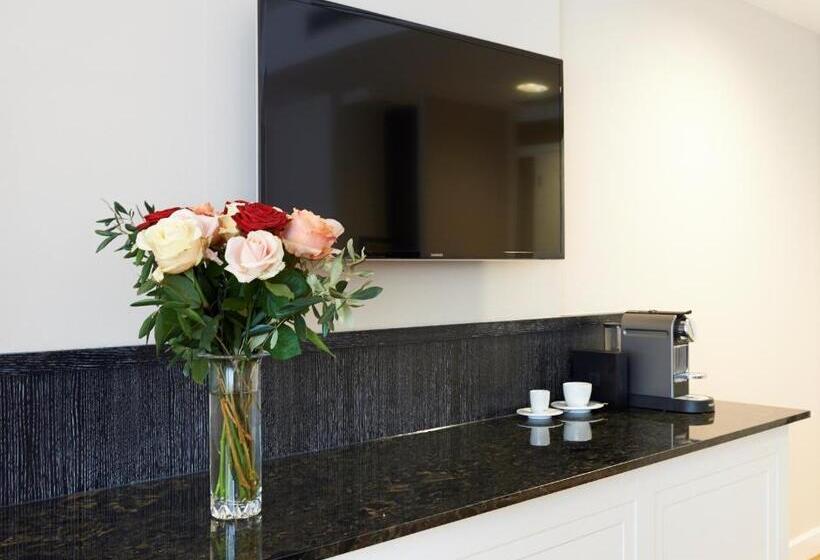 Quarto Deluxe, Singerstrasse 21 25 Aparthotel 350m Next To St Stephen S Square