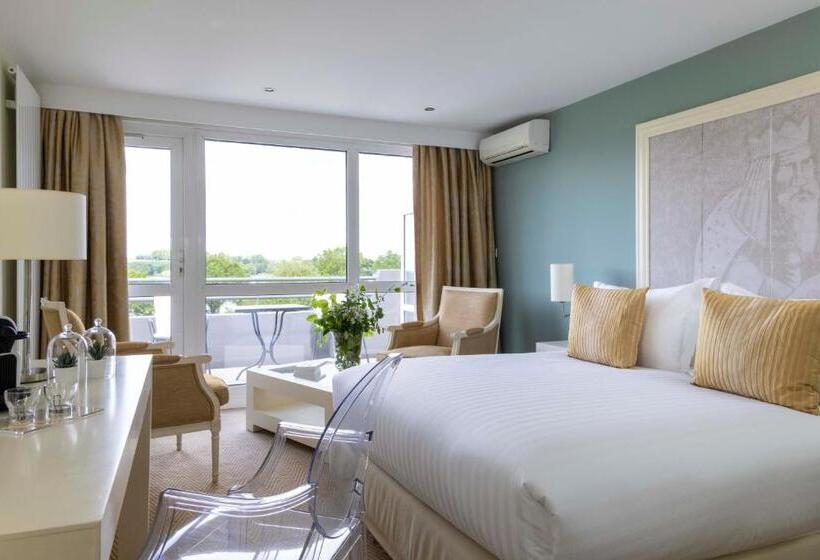سوئیت جونیور با تخت بزرگ, Best Western Plus Le Roi Arthur Hôtel & Spa