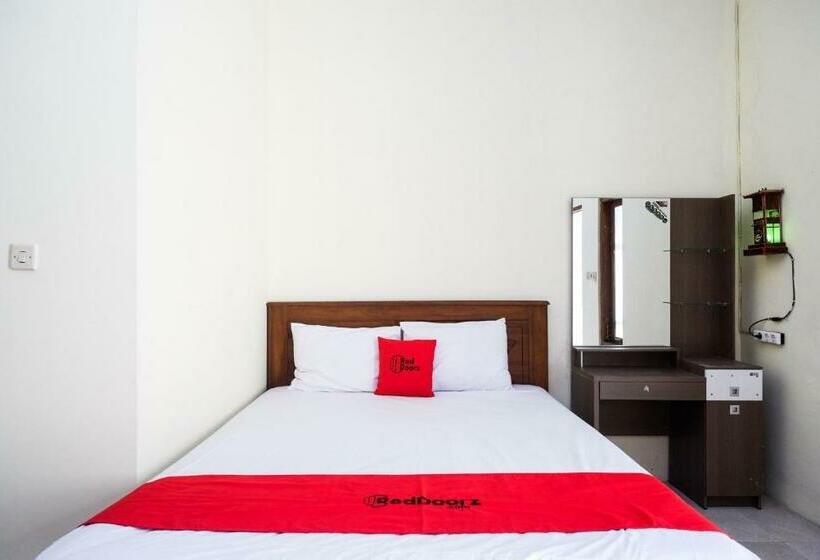Номер Стандарт, Reddoorz @ Umbul Ponggok Waterpark Klaten