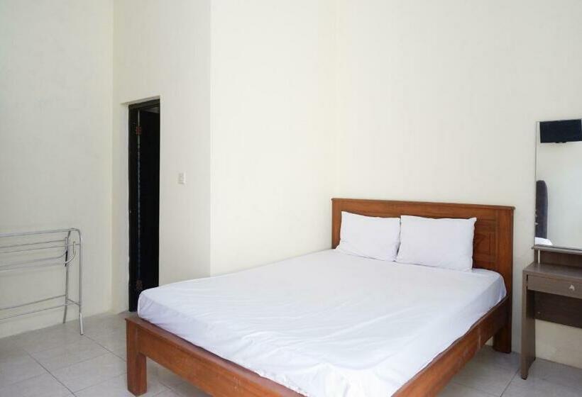 Номер Стандарт, Reddoorz @ Umbul Ponggok Waterpark Klaten