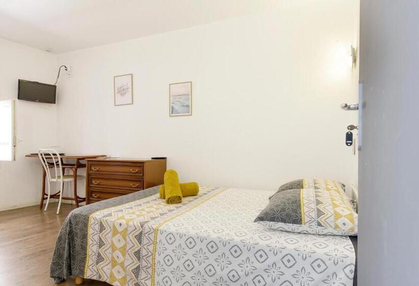 Номер Стандарт, Chambre Griffoul   Hypercentre   Gaillac