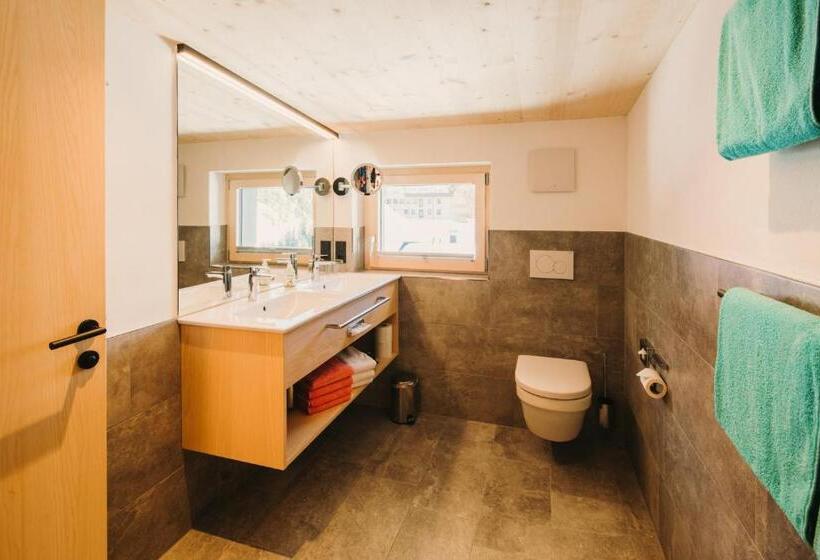 سوییت سوپریور, Alpin   Studios & Suites