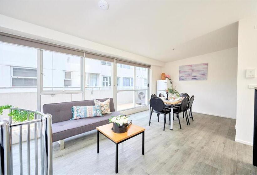 1 Bedroom Penthouse Apartment, Arrow On Swanston