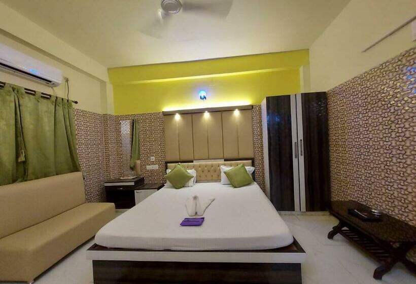 标准间, Hindusthan Inn   On Beach