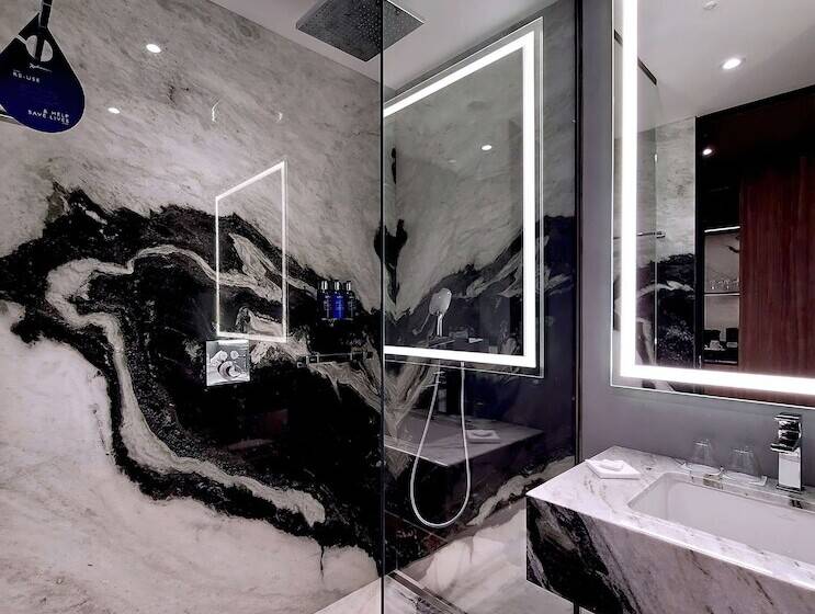 프리미엄 룸, Radisson Blu Aurum Hotel, Brasov