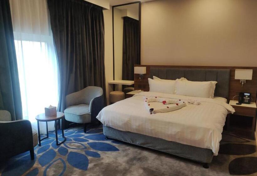 스탠다드 룸 킹사이즈 침대, Warwick Al Jubail