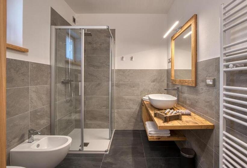 اتاق استاندارد سه نفره, Agritur Maso Librar