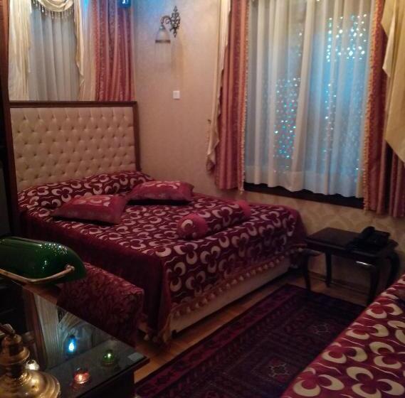 اتاق استاندارد سه نفره, Kybele