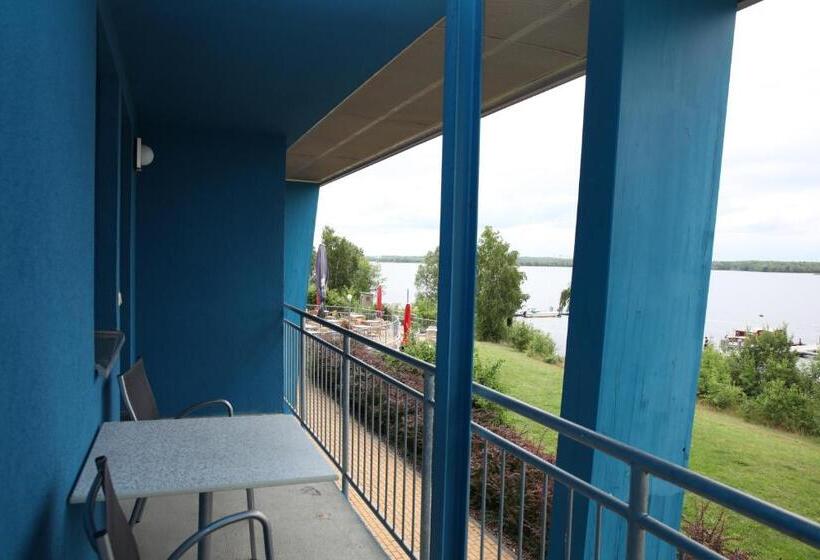 Номер Стандарт Вид на Озеро, Strandhotel Senftenberger See