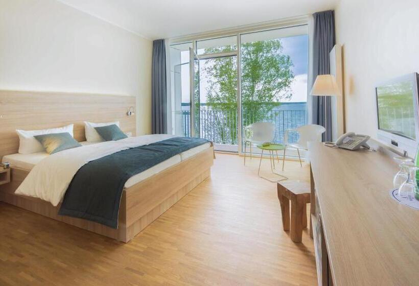 Номер Премиум Вид на Озеро, Strandhotel Senftenberger See