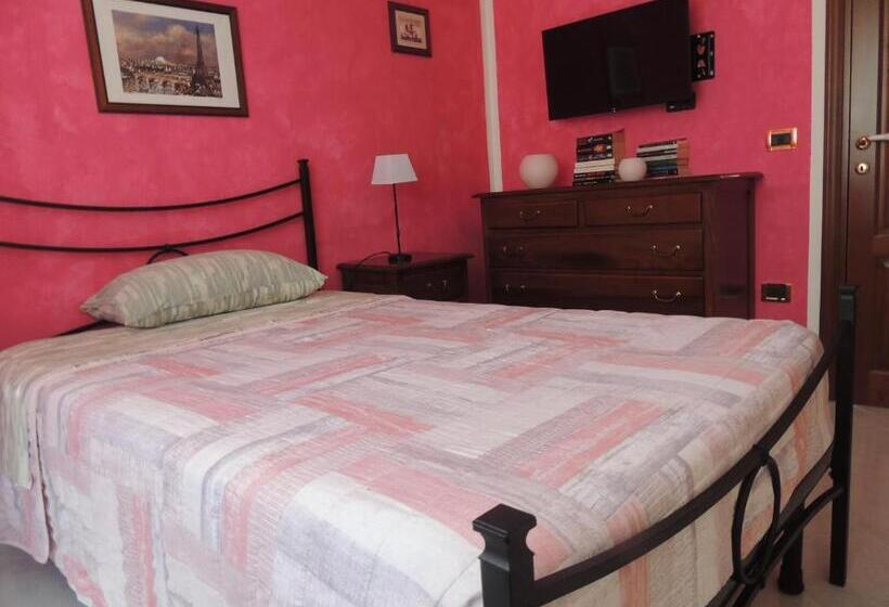 Четырехместный Номер Стандарт Вид на Море, Lalu S B&b