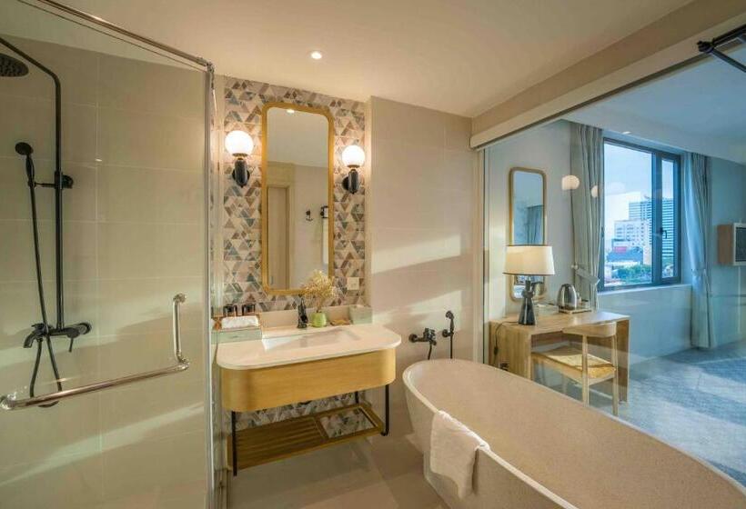 سوییت خانوادگی, Cozy Danang Boutique