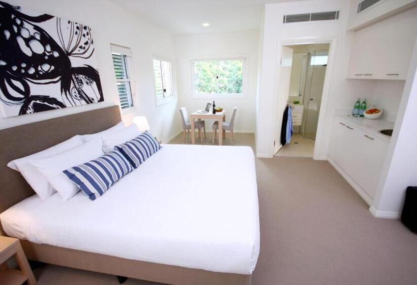 스탠다드 스튜디오, Domain Serviced Apartments
