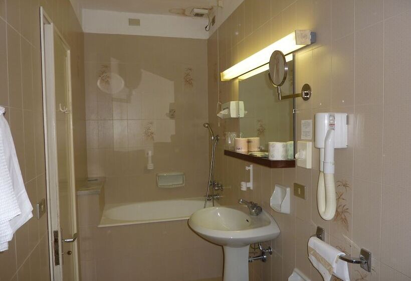 اتاق استاندارد, Ariston Montecarlo
