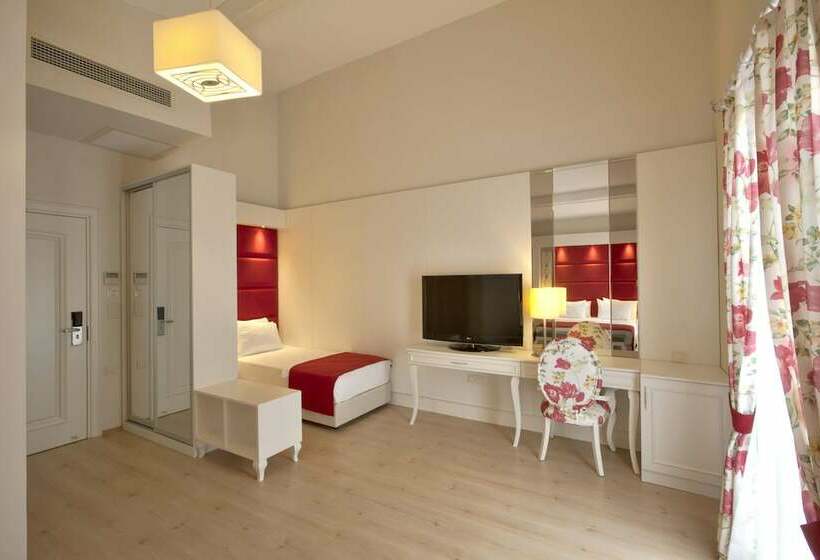 סוויטת ג'וניור, Baga