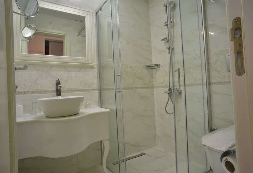 סוויטת ג'וניור, Baga